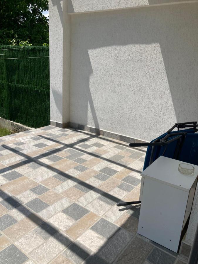 Joygate Entire Villa Otopeni Exterior photo